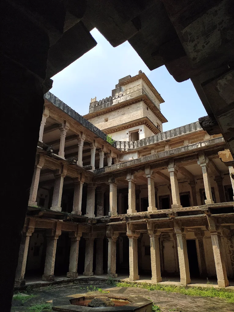 Raja Rani Mahal Chanderi